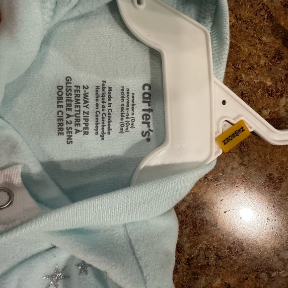 Carter's  Newborn Bundle NWT - Picture 4 of 7